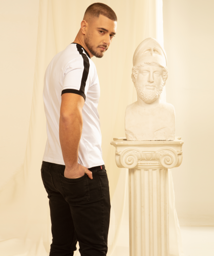 White regular T-shirt