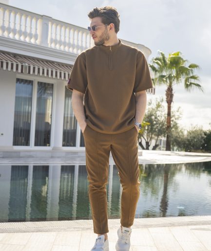 Sand half zip outfit