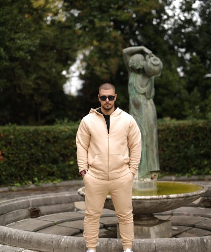 Royal Peach Zip Outfit