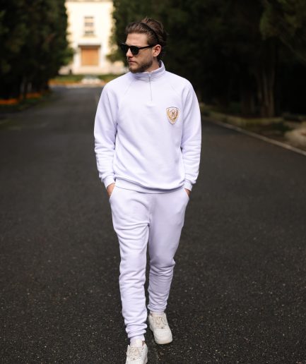 Royal White Half-zip Outfit